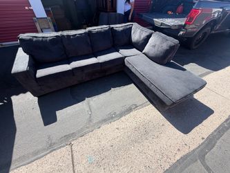 Secciónal Gris oscuro $270