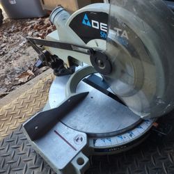 Delta Compound Miter Saw