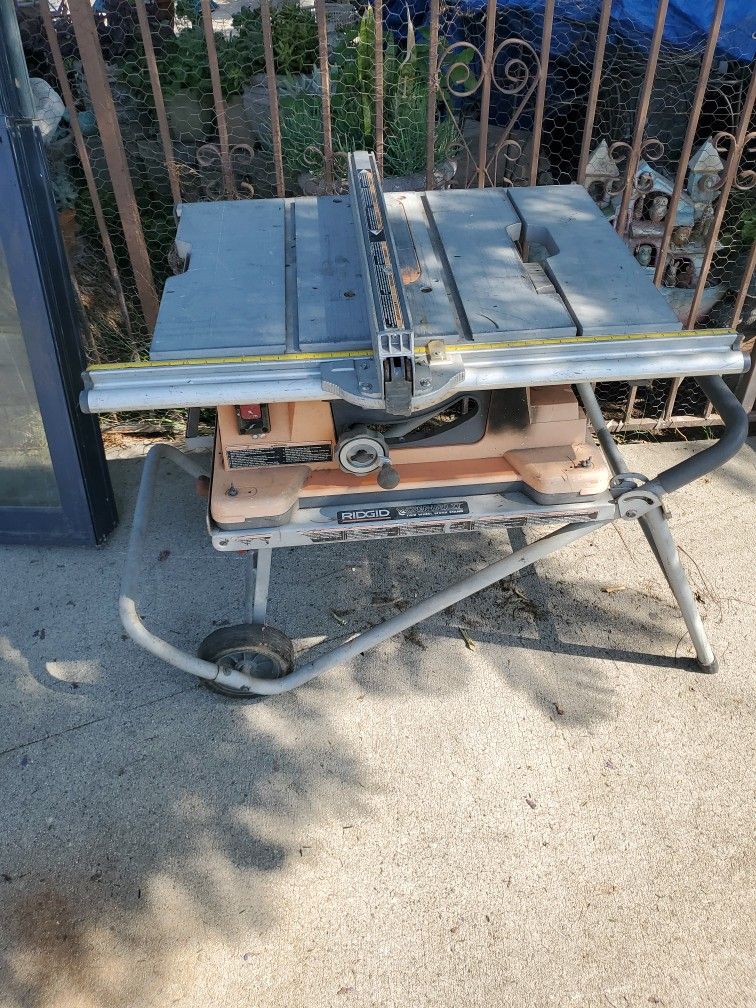 Ridgrid 2 Wheel Workstand