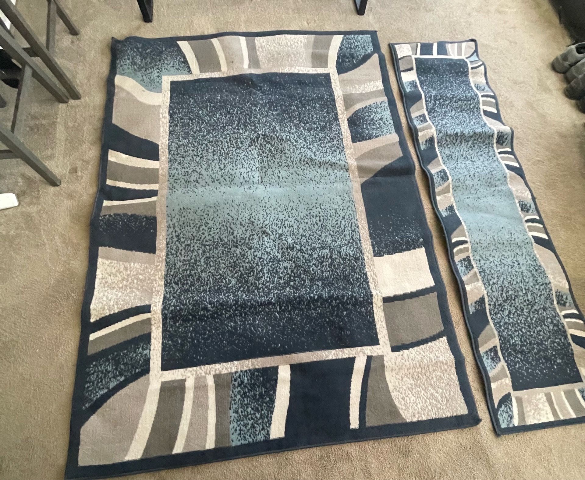 Premium Big Blue, Gray, White Rugs 5’2” X 7’4” and Runner 1’9” X 7’2”