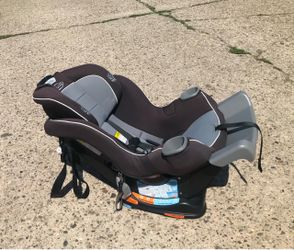 Graco extend2fit convertible car seat