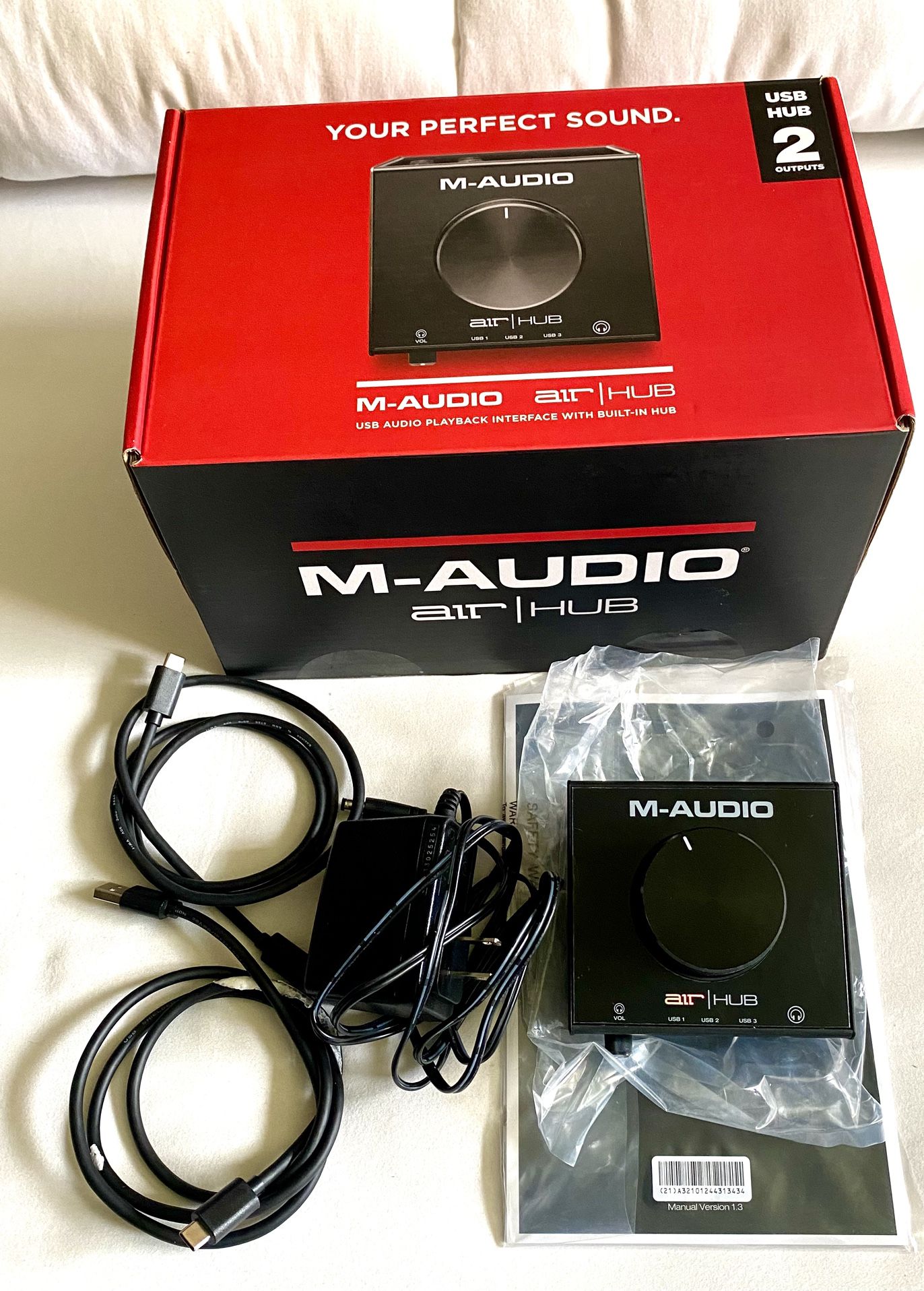 M-Audio AIR|HUB | AIR|HUB USB Monitoring Interface with Built-In 3-Port AIR|HUB