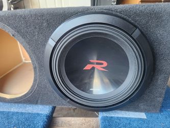 Alpine type R 12" sub and box