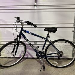 Schwinn Signature Men's Fremont Hybrid Bike