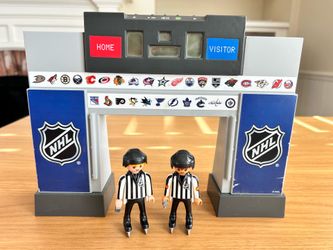 Playmobil NHL Score Clock with 2 Referees