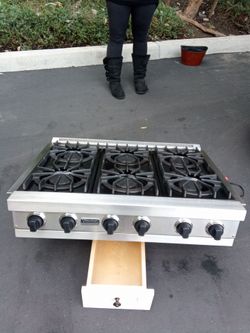 Viking professional six burner stove top gas electric igniter