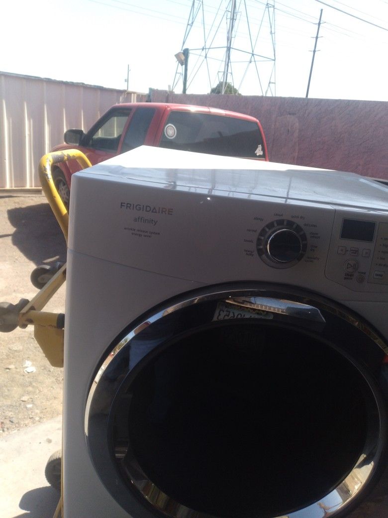 Secadora Electrica Buena Frigidaire Appliances