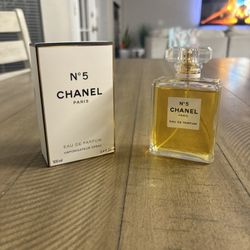 Selling N•5 Chanel