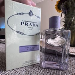 LES INFUSIONS DE PRADA MILANO