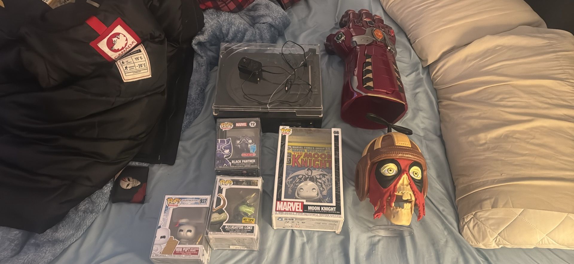 Collectibles/Vinyl Player