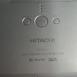 Hitachi CPX605 LCD projector