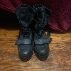 Converse Boots 