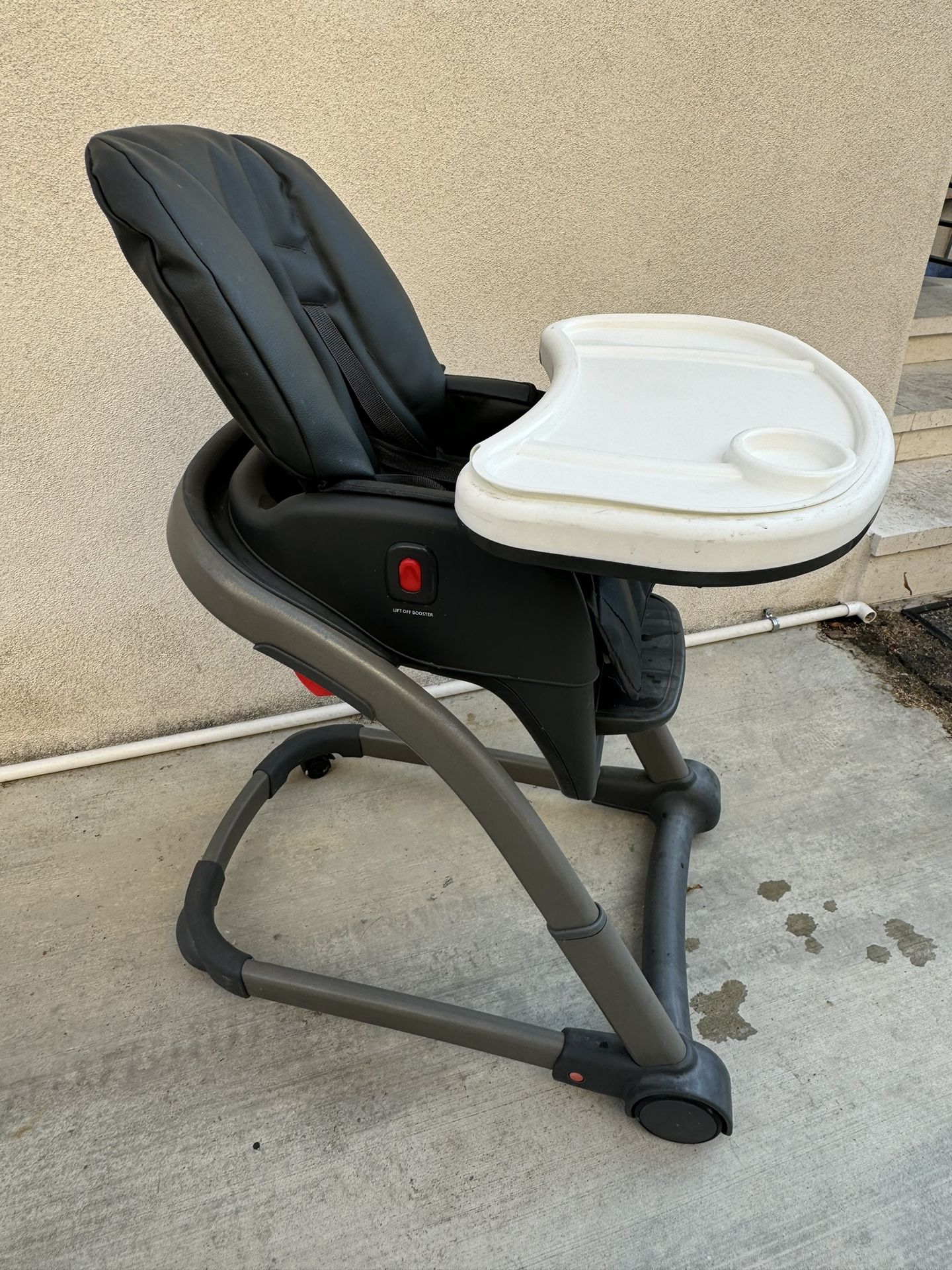 Graco Blossom 6 in 1 Convertible High Chair