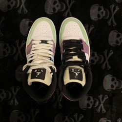 Air Jordan Multicolor Jordan 1 Mid SE Lightblub