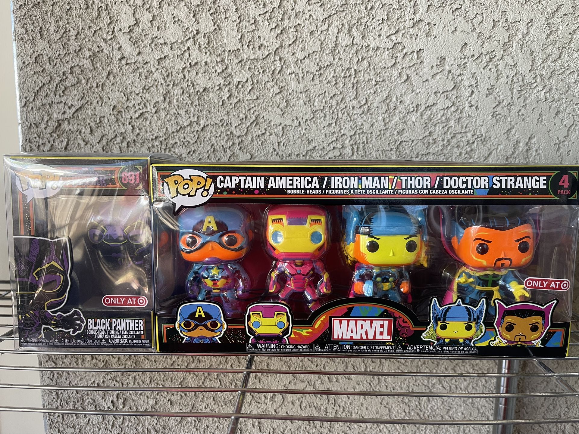 Black Light Marvel Pair Funko Pop