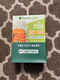 FoodSaver Quart Pre-Cut Vacuum Seal Bags, Easy Use Vacuum Storage Bags, Align to Seal and Tear to Open Vacuum Sealer Storage Bags, 43 Pack