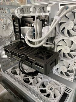 High end PC 9800x3D RTX 5070 Asus TUF