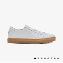 GREATS The Royale White

Size 11