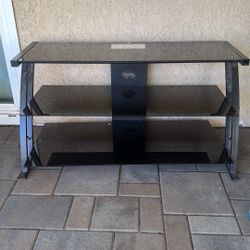 Free Glass tv Stand
