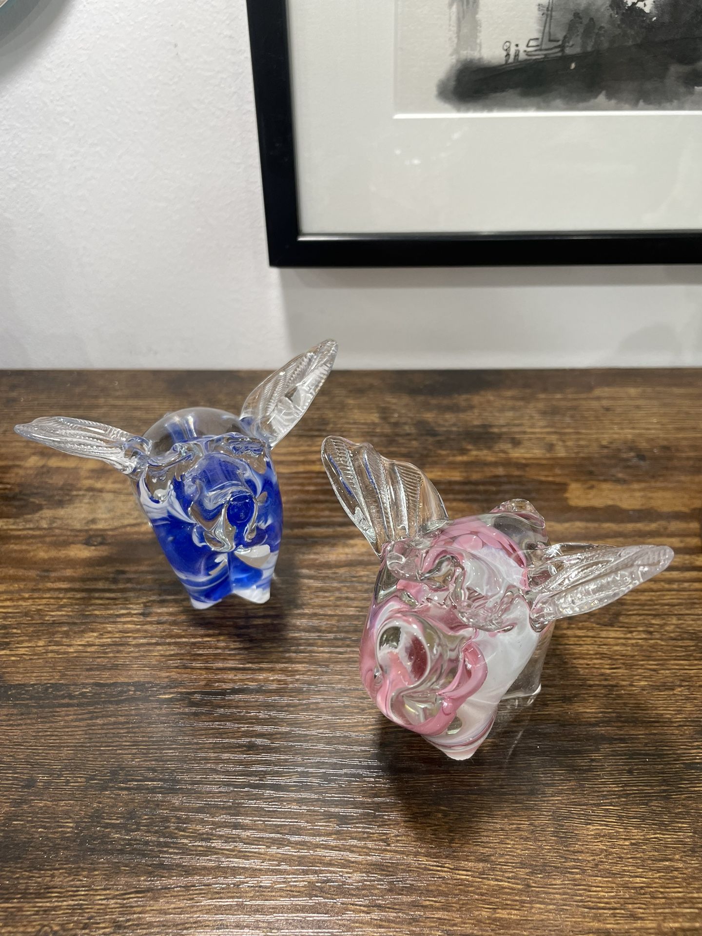 Set of two glass pigs