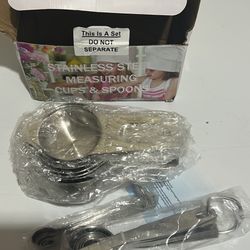 Brand New* Stainless Steel measuring Cups And Spoons 