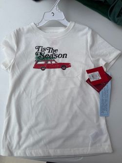 Kids Christmas shirt size 6/7