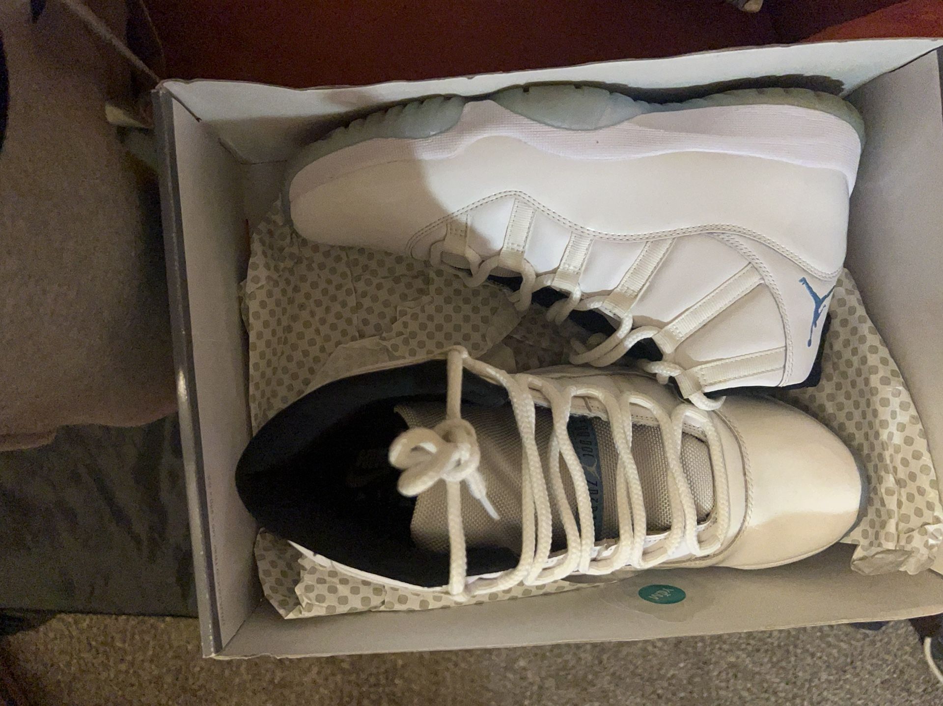 Jordan 11 Legend Blues Rarely Used 