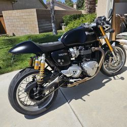 2017 Triumph Thruxton R