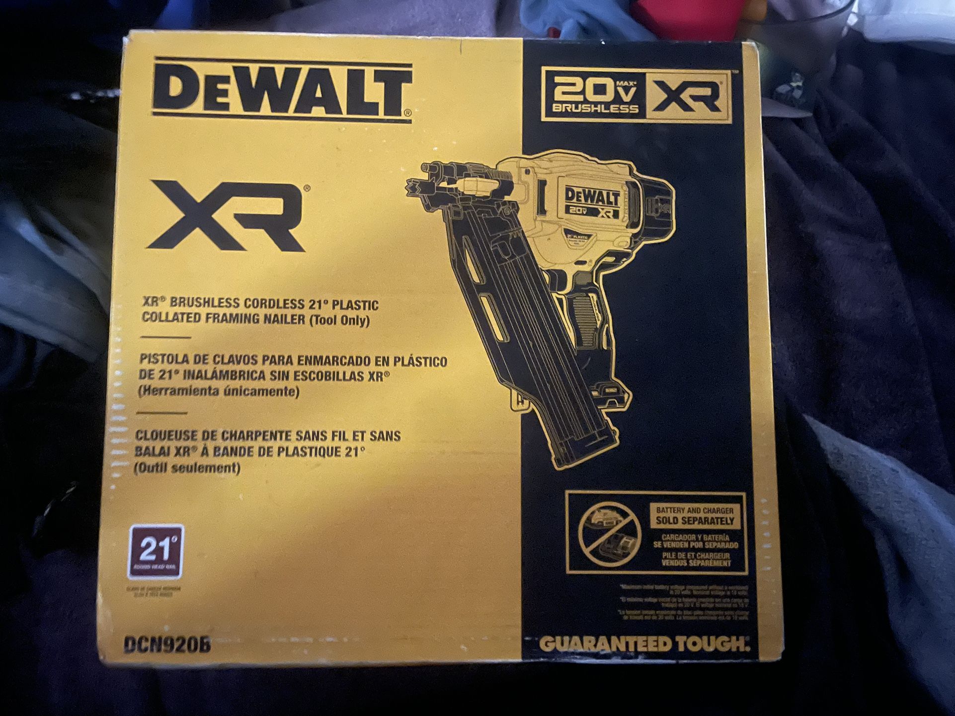 DeWalt 20V FRAMING NAILER XR - Brushless Cordless 21• Plastic Collated Framing Nailer (Tool Only)