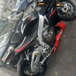 Aprilia Rsv-4 2014