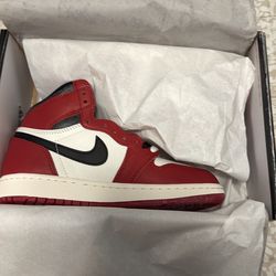 Jordan retro 1 lost and found size 5y