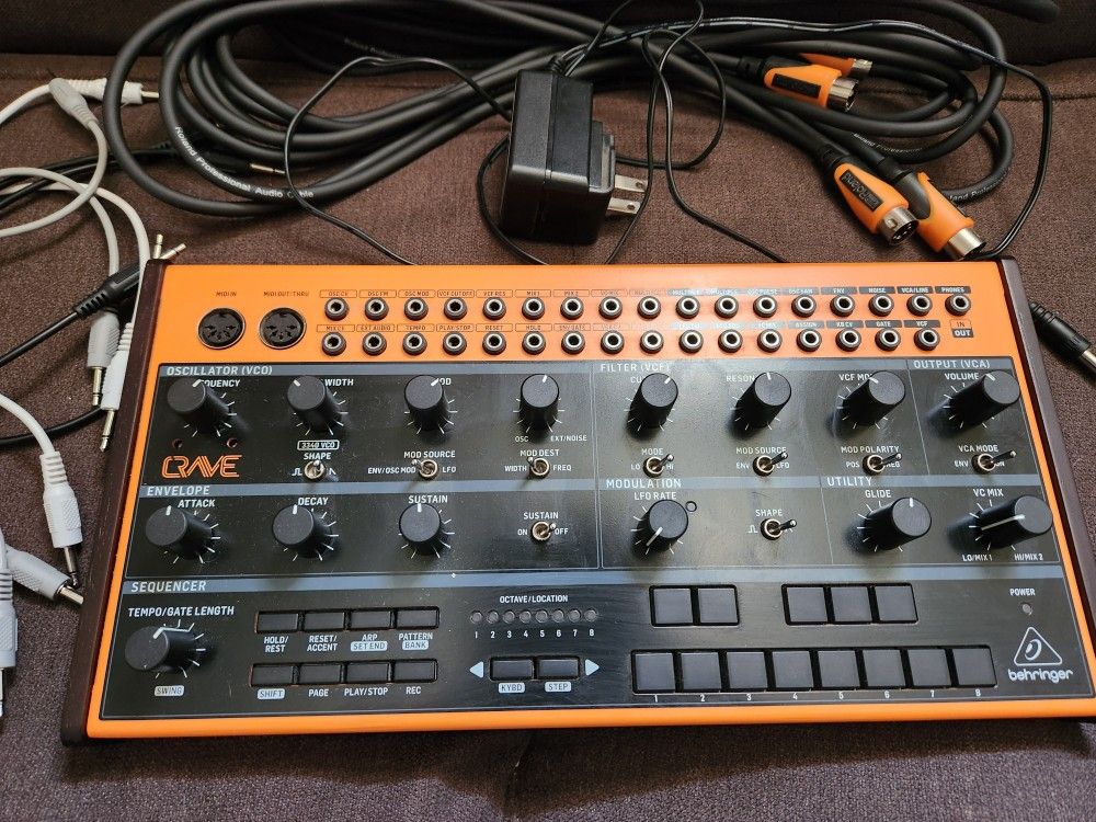 Behringer CRAVE