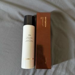 Hourglass setting spray 