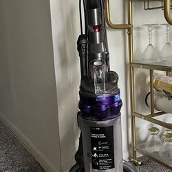 Dyson DC25 Vacuum 