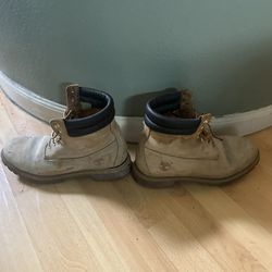 Timberland Boots - 9.5
