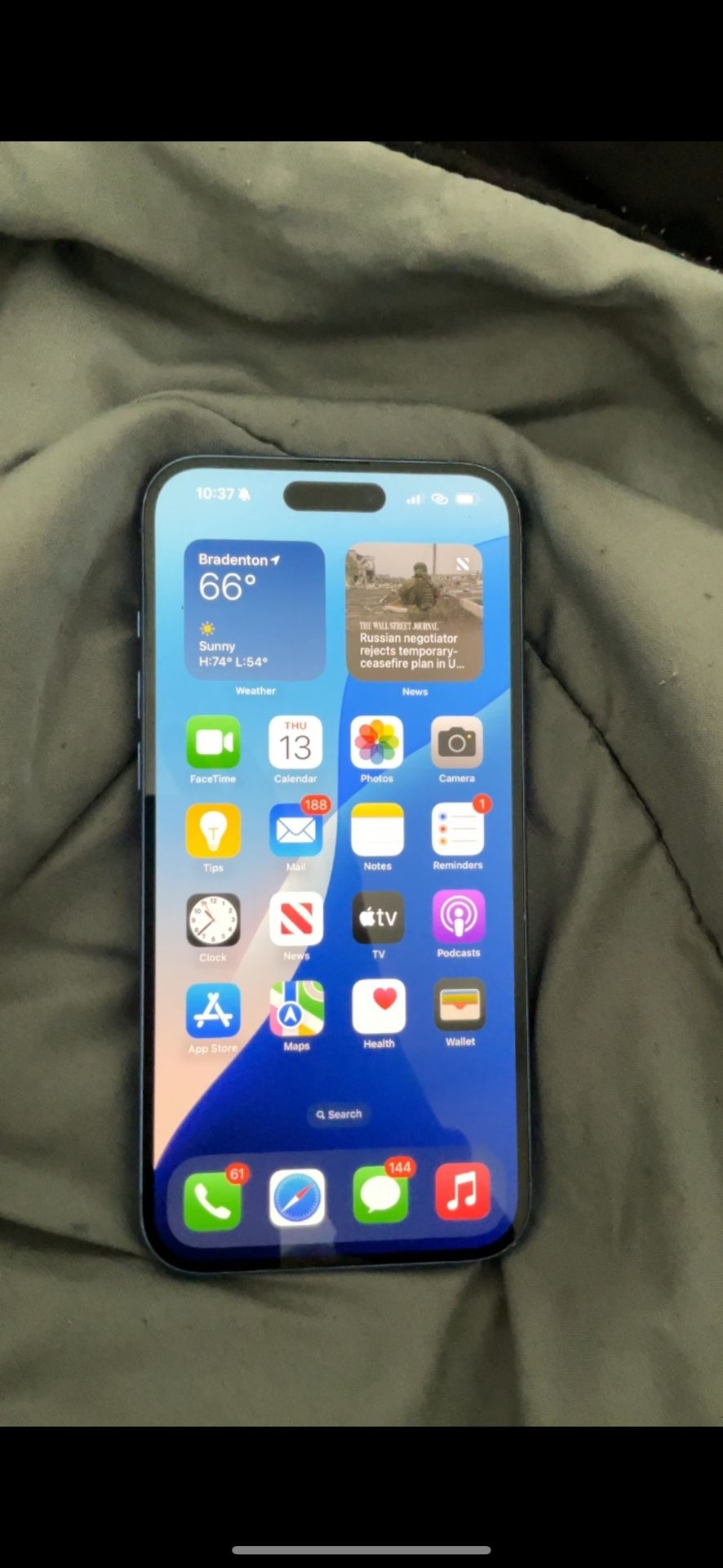 iPhone 16 Plus
