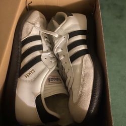Adidas Samba’s 