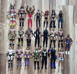 WWE ACTION FIGURE LOT