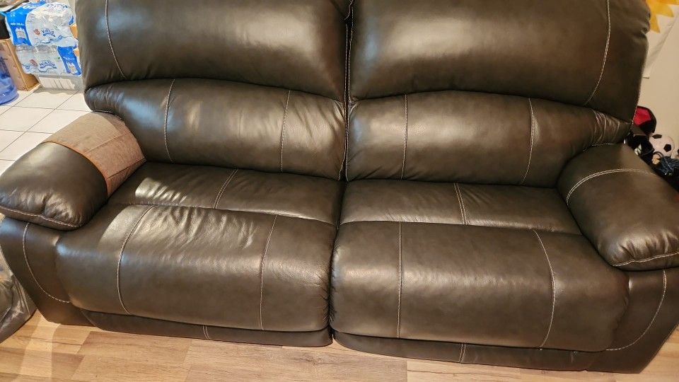 Power Reclining Genuine Leather Sofa
