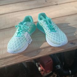 Womens Running Shoes New