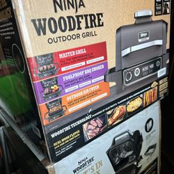New Ninja Woodfire Electric Grill & Smoker with Air Fryer – In Box