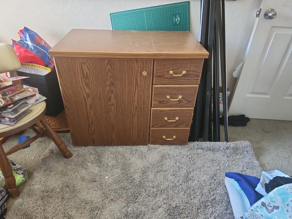 Sewing Machine Cabinet With Lift And Sewing Machine