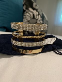WOMEN’S FASHION BRACELET
