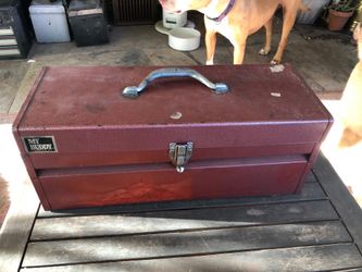 Vintage My Buddy tool box 19” w/tray red