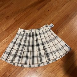 $9 New Plaid Miniskirt Size Large