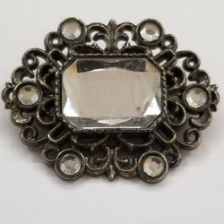 Pin With Foil back Stones 