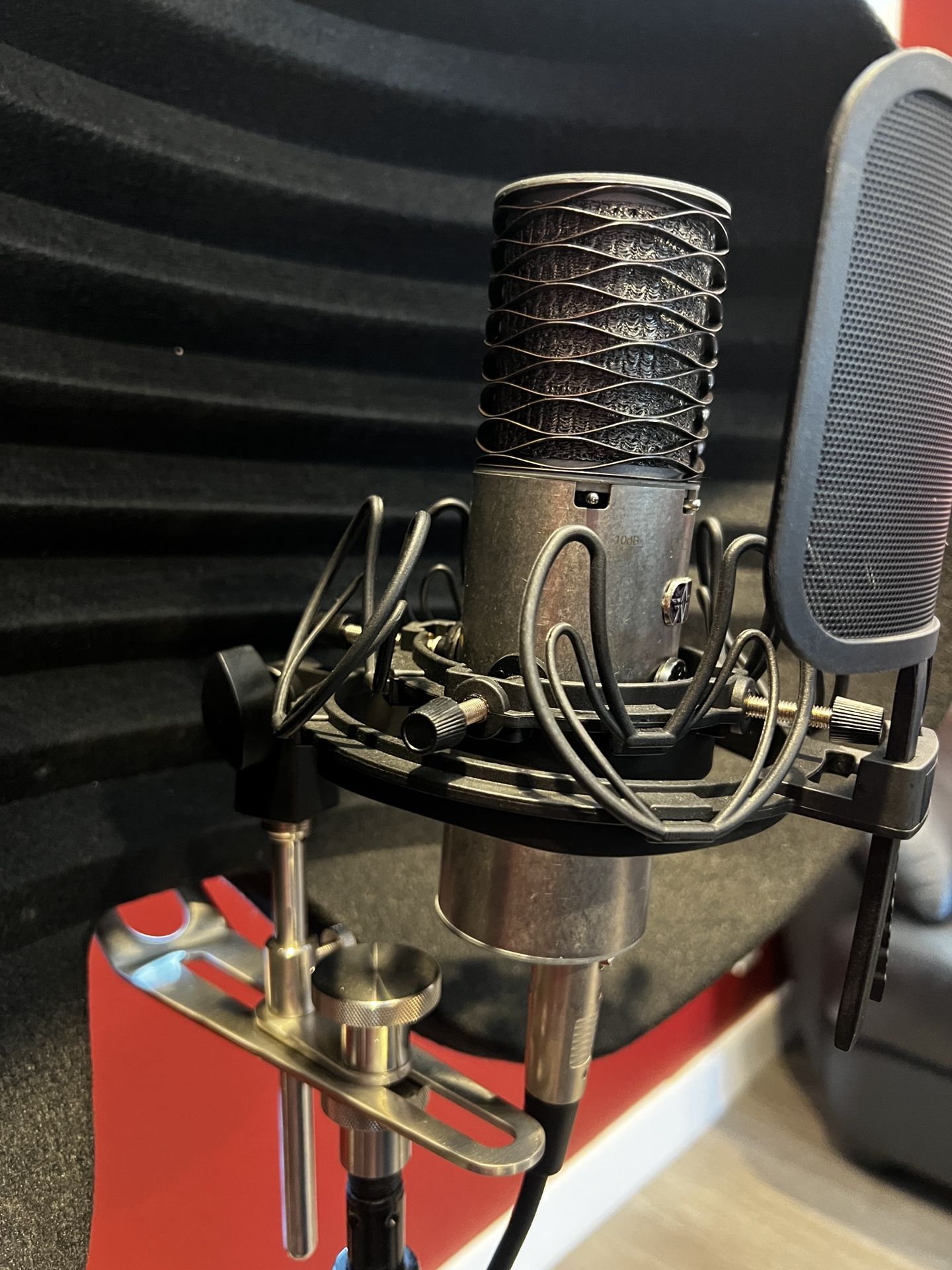 Aston Spirit Condensor Mic w/Halo Shield