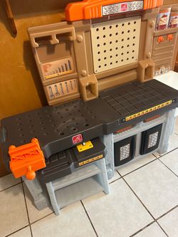 Step2 tool bench with mini bench & accessories