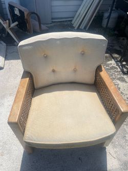 Antique rolling lounge chair