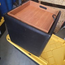 ottoman in Lathrop